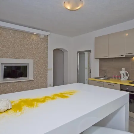 Apartment Zastupac 8761f Brusje